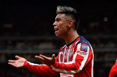Efraín Álvarez afirma que Chivas va por el título este Apertura 2026