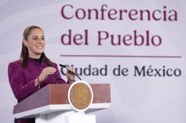 El gobierno mantiene su postura de que los connacionales deportados deben ser enviados directamente a México, por lo que continuará las gestiones diplomáticas.