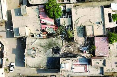 Los civiles pagan el precio. Expertos afirmaron que era improbable que un misil iraní que se hubiera desviado de su trayectoria hubiera destruido la vivienda.