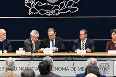 La Comisión Técnica de la UNAM determinó que la crisis en el examen de admisión 2026 fue multicausal, combinando fallas de diseño, contrato tardío y trampas.