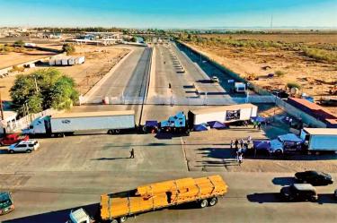 Bloqueo de trasportistas en aduanas comerciales entre México y Estados Unidos.