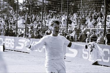 Ronald Koeman Jr le dio la victoria al Telstar.