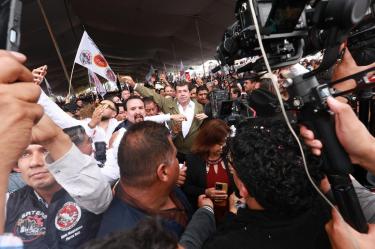 Explicó que la organización apoyará a mujeres y hombres provenientes del sector productivo que cuenten con preparación y respaldo de sus compañeros para competir democráticamente por cargos públicos.