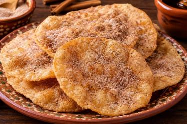 Buñuelos con tortillas de harina, una versión fácil de los de rodilla