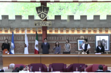 El encuentro reunió a juristas, académicos y especialistas.