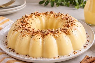 Cremosa gelatina de rompope casera