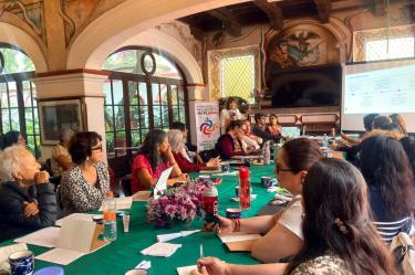 La asamblea reunió a legisladoras de diversos partidos como Kenia López Rabadán, Patricia Mercado y Amalia García, junto con exconsejeras electorales.