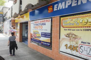 CIUDAD DE MÉXICO, 26AGOSTO2016.- Una casa de empeño fue asaltada esta tarde, donde se llevaron joyas y dinero en efectivo, esto en el eje Central y calle de Niños Héroes en la colonia Niños Héroes de Chapultepec.FOTO: ARMANDO MONROY /CUARTOSCURO.COM