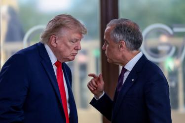 El primer ministro canadiense Mark Carney respondió con aranceles a productos estadounidenses.