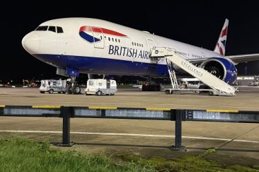 Un fallo técnico en NATS provocó la cancelación de más de dos mil vuelos en Reino Unido, con Heathrow como el aeropuerto más afectado.
