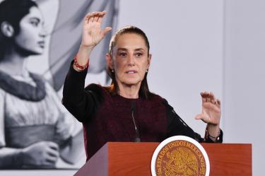 El objetivo, dijo la mandataria, es fortalecer la recaudación mediante el combate a la evasión fiscal y garantizar recursos para los programas sociales.