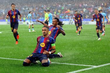 El Barcelona gozó bajo la lluvia al golear 5-1 al Feyenoord en la jornada 1 de la Fase Liga de la Champions League 2026-2027
