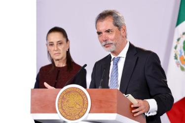 El funcionario federal expuso que los intereses de la deuda del Fobaproa tienen un componente equivalente a la inflación y otro real.
