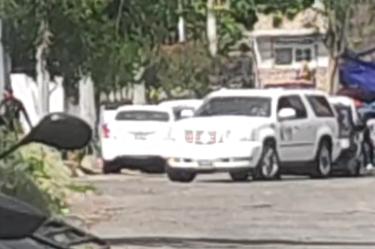 Este miércoles, una a una llegaron las carrozas al cementerio en donde reposarán