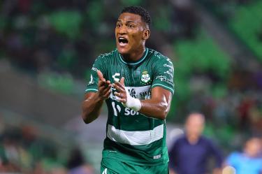 Carlos Gruezo no seguirá ligado a Santos.