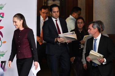 La iniciativa contempla que las personas físicas y empresas que cumplan con los requisitos establecidos puedan optar por pagar una tasa efectiva directa de 7%.