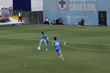 Luis Malagón cometió un error que le costó un gol al América Sub 21 frente a Cruz Azul