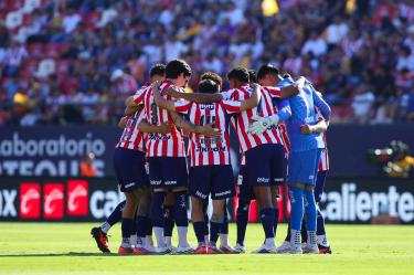 Las Chivas reciben a los Pumas como parte de la Jornada 8