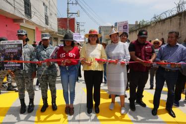 Azucena Cisneros inauguró 13 vialidades rehabilitadas mediante el programa Cimientos de Esperanza