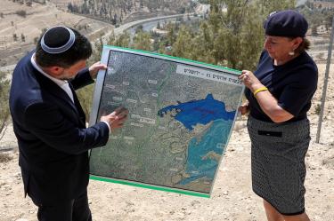La Cisjordania ocupada quedará dividida por el avance de los asentamientos israelíes.