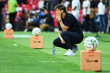 Matías Almeyda se encuentra viviendo su primer torneo al frente de Monterrey; tras la Jornada 10, permanece fuera de Liguilla.