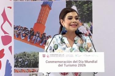 Durante el acto, realizado en la Alameda Central, Clara Brugada destacó que la Ciudad de México registró un crecimiento del 7% en el sector turístico de enero a agosto.