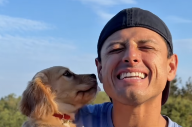 La mascota del "Chicharito" Hernández aparentemente aún no tiene nombre