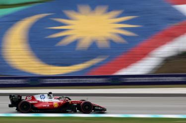 Charles Leclerc marcó el ritmo en la FP2 del Gran Premio de Bahréin en Sepang.
