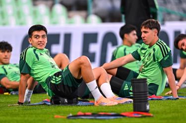 Mora y Chávez son baja en la Selección Mexicana.