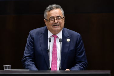 Pagos digitales y electrónicos serían impulsados por una nueva ley, con CURP digital y servicios gubernamentales que aceptarían medios de pago digitales.