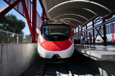 Imagen del tren Suburbano