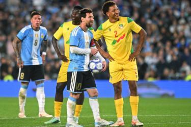 Lionel Messi en partido amistoso entre Argentina y Benin