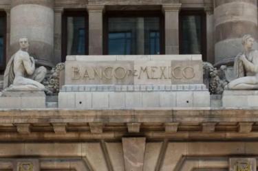 Banxico explica en sus Minutas por qué su política no siguió a la Fed de EU