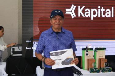 José Juan Carlos Sánchez gana camioneta tras 'hole in one' en la Gira de Golf Imagen Puebla.