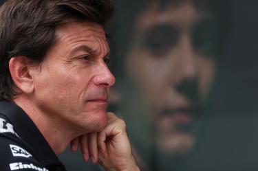 Mercedes avanza con Antonelli, pero Russell continúa sin encontrar respuestas