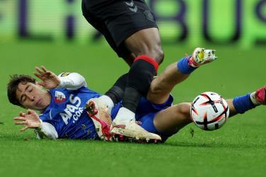 Mateo Chávez fue titular en la derrota del AZ Alkmaar ante el Feyenoord
