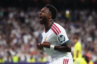 Vinicius Jr. es expulsado del Real Madrid Vs Villarreal tras jalarle el pelo a su rival.
