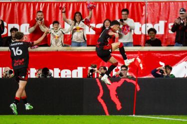 El mexicano Jorge Ruvalcaba marcó en la victoria del Red Bull de Nueva York.