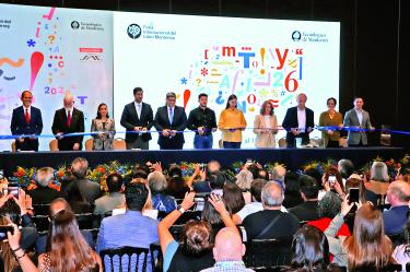 Ayer se inauguró la Feria Internacional del Libro de Monterrey; estará abierta hasta el 18 de octubre.