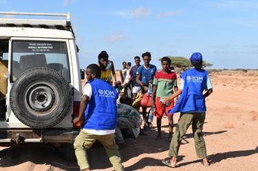 Según los supervivientes, la embarcación, que transportaba a 305 personas desde Yibuti hacia Yemen, volcó cerca de Guhere, al norte de la ciudad yibutiana de Obock.