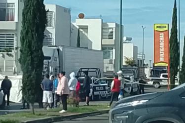 Al arribar, los uniformados localizaron a un hombre de 25 años que ya no contaba con signos vitales.