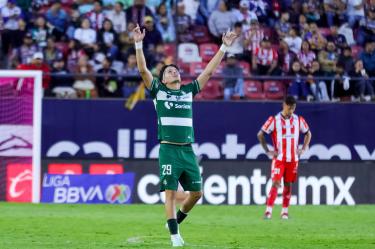 Tahiel Jiménez anotó un doblete para darle la victoria a Santos