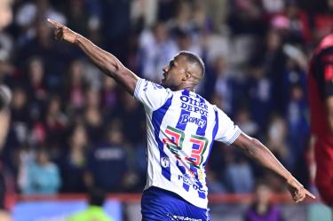 Salomón Rondón, delantero de Pachuca