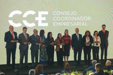 Al conmemorar el 50 aniversario del Consejo Coordinador Empresarial, la presidenta Sheinbuam resaltó que “vamos a bajar el déficit fiscal” de manera responsable.