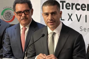 Omar garcía Harfuch respondió algunas preguntas después de su reunión privada con los coordinadores del Senado