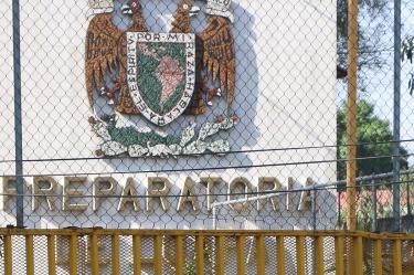 La dirección de la Prepa 5 señaló que el grupo de encapuchados se negó a dialogar y expresó su intención de ocupar las instalaciones.
