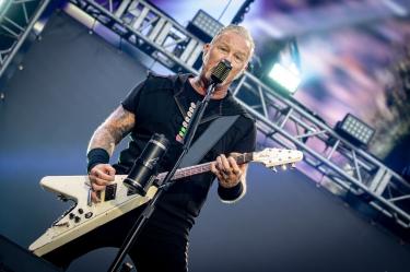 James Hetfield causó polémica en un concierto de Metallica.