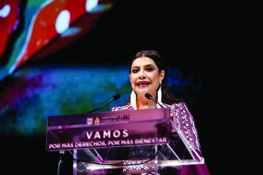 El pasado 4 de octubre, Brugada presentó su informe en el Auditorio Nacional, destacando el aumento en programas sociales.