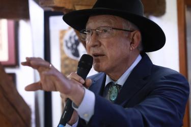 KEN Salazar