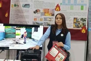 Ángela Karime Venegas Hernández es una estudiante de 16 años de Altamira, Tamaulipas, que cursa la especialidad de Electrónica en el CETis 78.